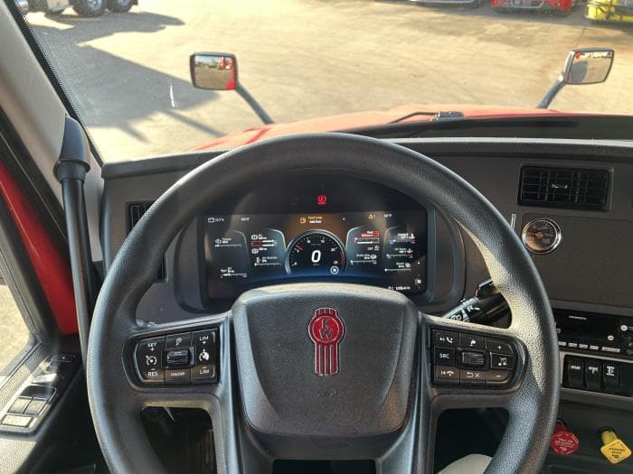 2024 Kenworth T680 in Houston, TX — photo 39