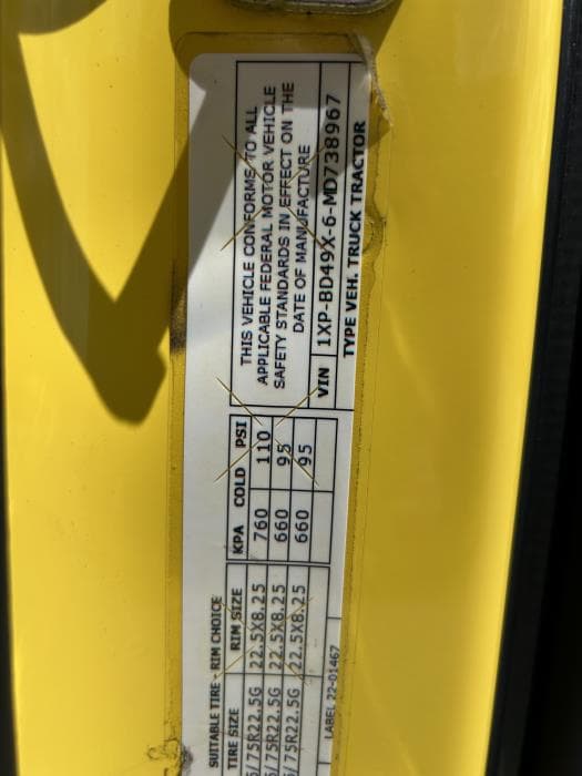 2021 Peterbilt 579 in Orlando, FL — photo 21