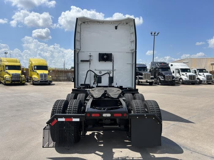 2022 Peterbilt 579 in Houston, TX — photo 5