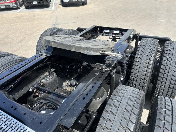 2022 Peterbilt 579 in Houston, TX — photo 16