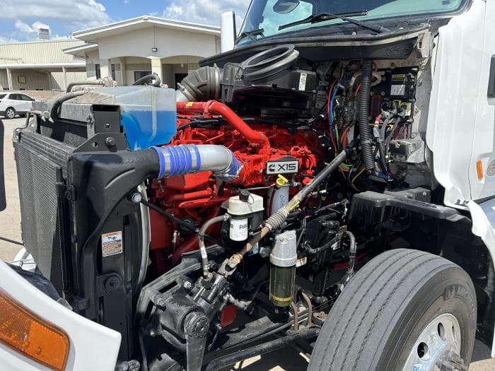 2022 Peterbilt 579 in Houston, TX — photo 18
