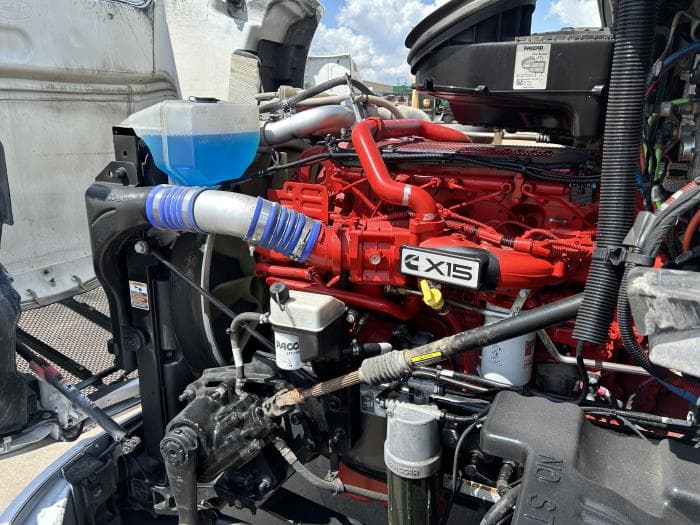 2022 Peterbilt 579 in Houston, TX — photo 19