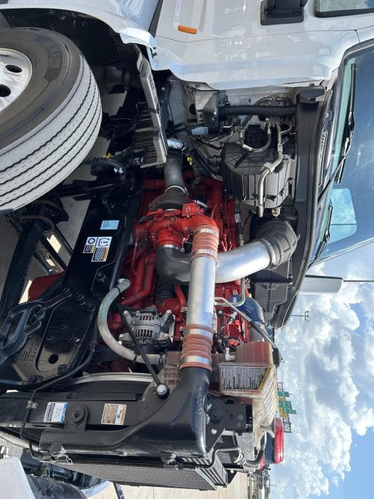 2022 Peterbilt 579 in Houston, TX — photo 21