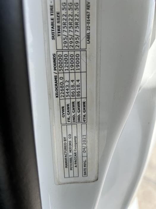2022 Peterbilt 579 in Houston, TX — photo 28