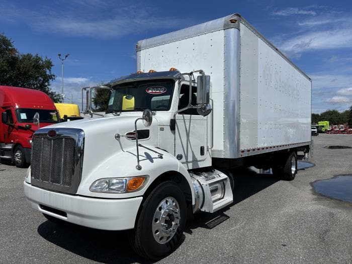 2020 Peterbilt 337 in Orlando, FL — photo 2