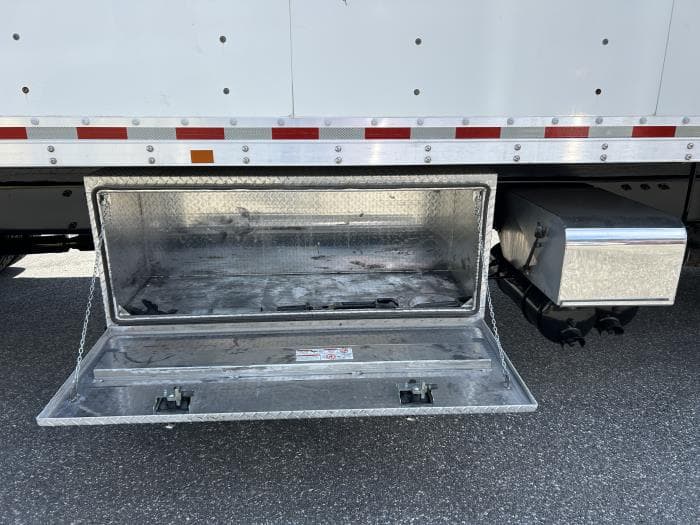 2020 Peterbilt 337 in Orlando, FL — photo 11