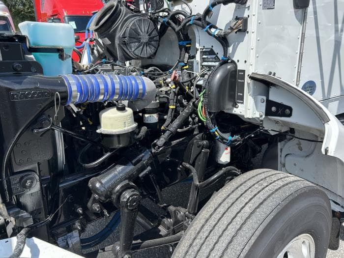2020 Peterbilt 337 in Orlando, FL — photo 14