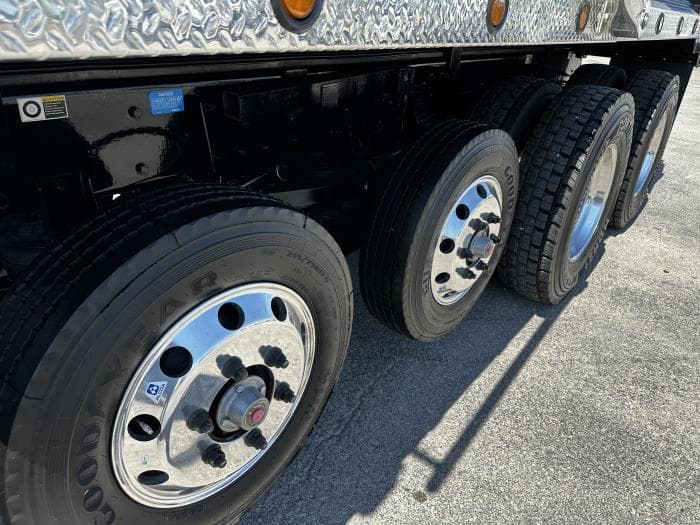 2026 Peterbilt 548 in Austin, TX — photo 7