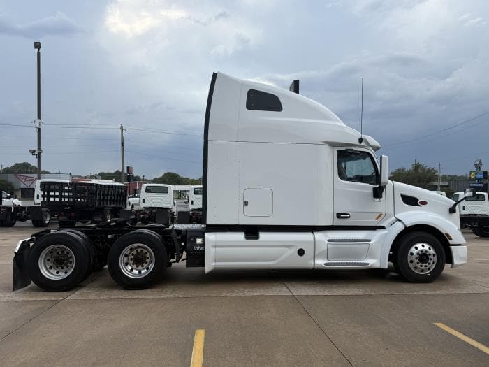 2022 Peterbilt 579 in Lowell, AR — photo 7