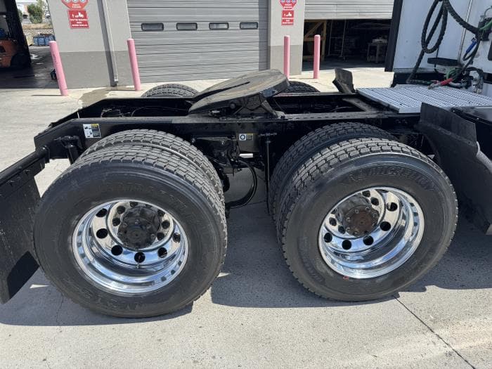 2022 Peterbilt 579 in El Paso, TX — photo 12