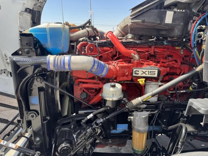 2022 Peterbilt 579 in El Paso, TX — photo 14