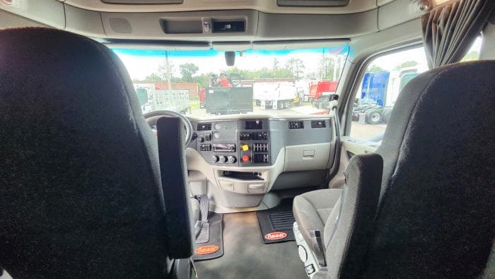 2021 Peterbilt 579 in Lake City, FL — photo 18