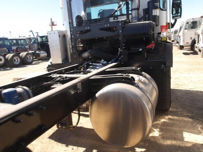 2025 Peterbilt 520 in Albuquerque, NM — photo 11
