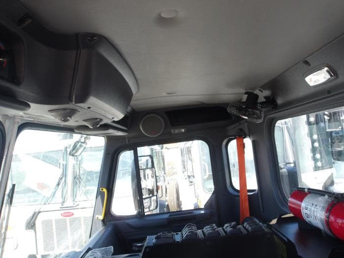 2025 Peterbilt 520 in Albuquerque, NM — photo 8