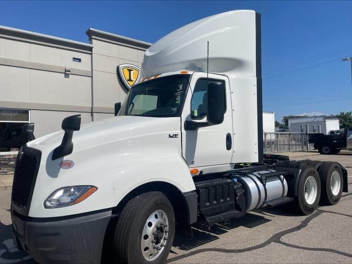 2026 International LT in Cincinnati, OH — photo 3