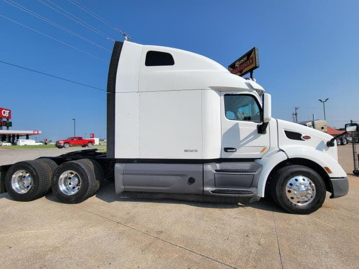 2021 Peterbilt 579 in Tulsa, OK — photo 5