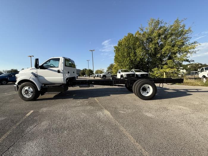 2026 Ford F-650 in Dallas, TX — photo 2