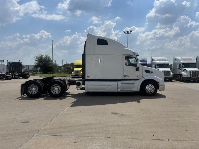2020 Peterbilt 579 in Houston, TX — photo 7