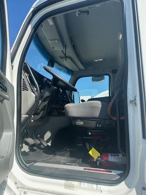 2019 Kenworth T880 in Fontana, CA — photo 3