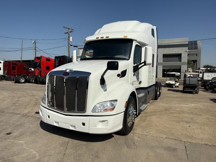 2022 Peterbilt 579 in Dallas, TX — photo 15