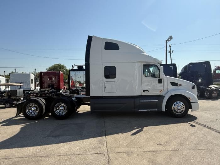 2022 Peterbilt 579 in Dallas, TX — photo 24