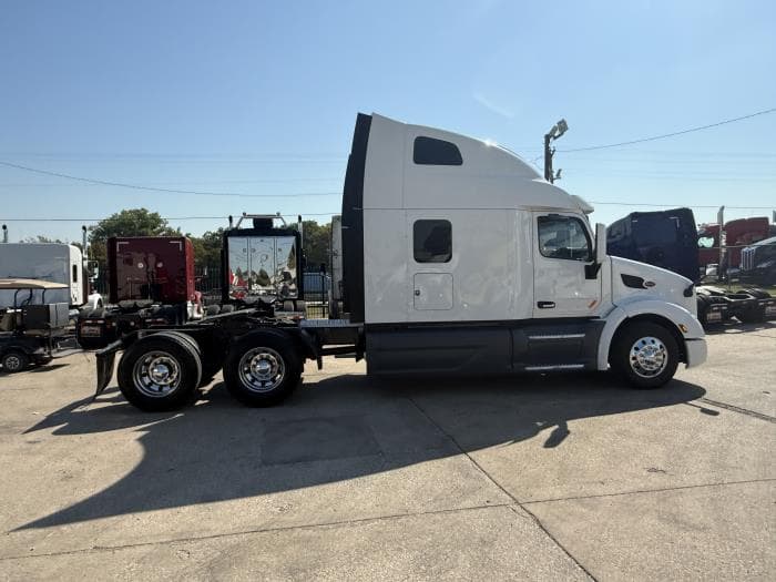 2022 Peterbilt 579 in Dallas, TX — photo 25