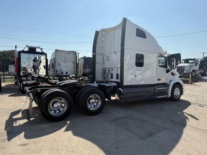 2022 Peterbilt 579 in Dallas, TX — photo 27
