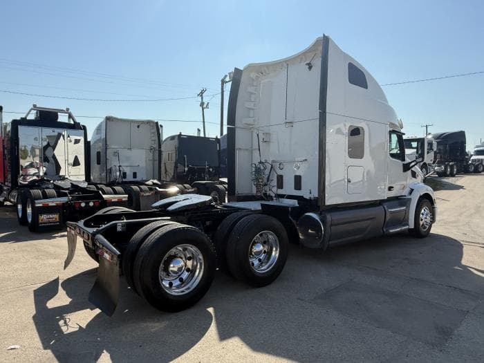 2022 Peterbilt 579 in Dallas, TX — photo 28