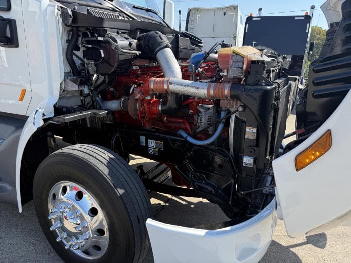 2022 Peterbilt 579 in Dallas, TX — photo 41