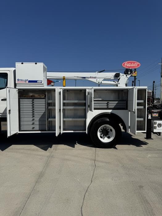 2025 Hino L7 in Texarkana, TX — photo 4