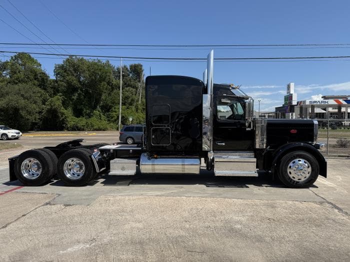 2026 Peterbilt 589 in Houston Northwest, TX — photo 8