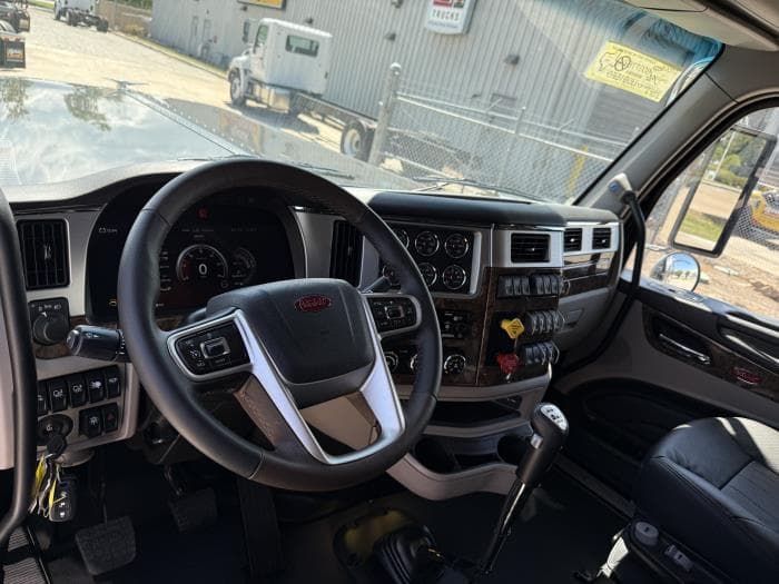 2026 Peterbilt 589 in Houston Northwest, TX — photo 14