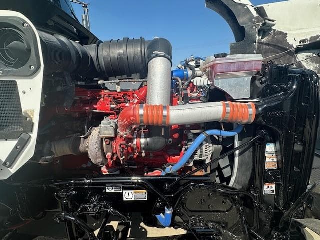 2019 Kenworth T800 in Fontana, CA — photo 16