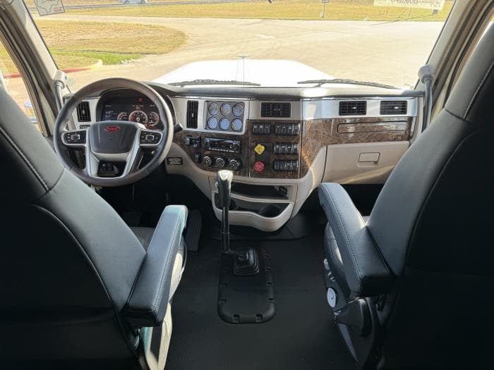 2026 Peterbilt 589 in College Station, TX — photo 27