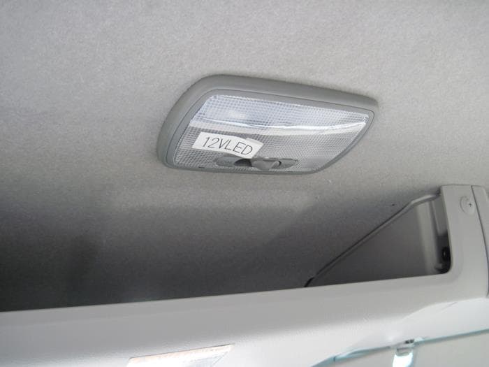 2025 Isuzu NRR in Sealy, TX — photo 10