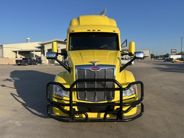 2024 Peterbilt 579 in Houston, TX — photo 9