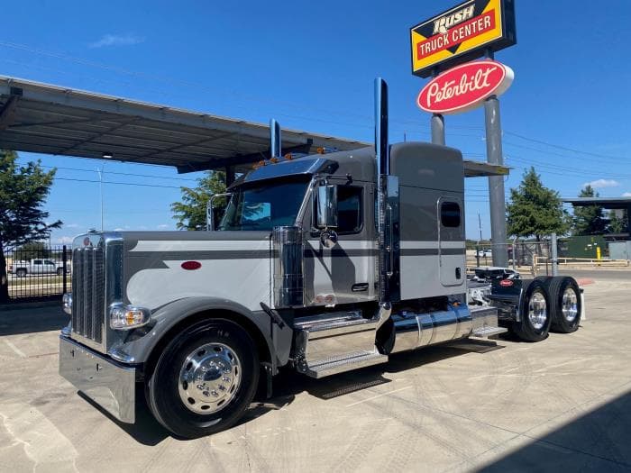 2026 Peterbilt 589 in Corpus Christi, TX — photo 3