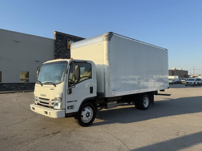 2025 Isuzu NRR in Dallas, TX — photo 9