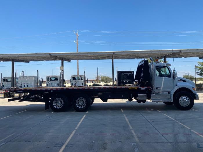 2026 Peterbilt 548 in San Antonio, TX — photo 9