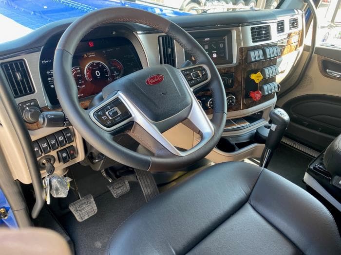 2026 Peterbilt 589 in San Antonio, TX — photo 14