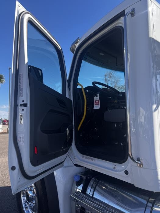 2026 Peterbilt 548 in Tolleson, AZ — photo 20