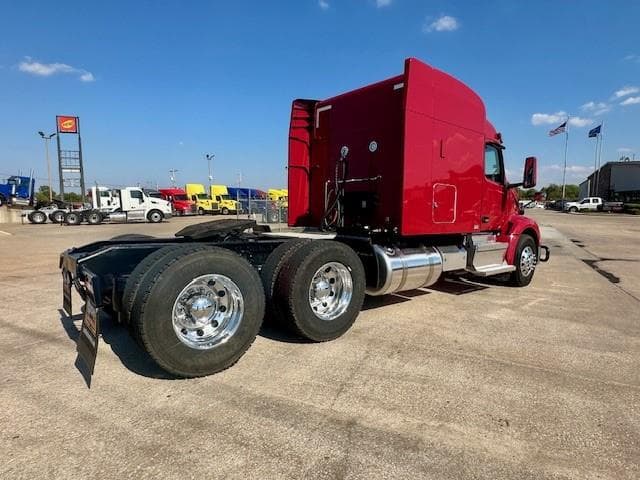 2022 Peterbilt 579 in Tulsa, OK — photo 6