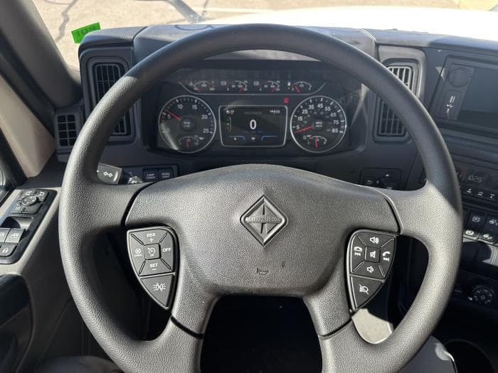 2026 International LT in Cincinnati, OH — photo 10