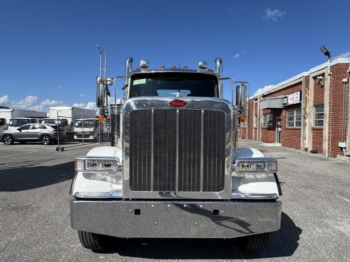 2026 Peterbilt 589 in Orlando, FL — photo 11