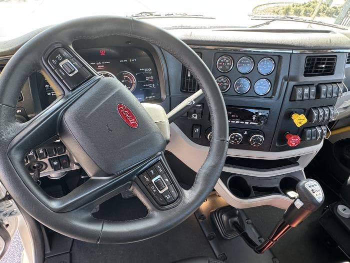 2026 Peterbilt 589 in Orlando, FL — photo 14