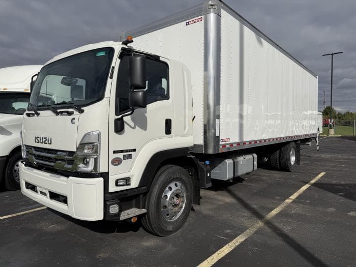 2025 Isuzu FTR in Columbus, OH, OH — photo 2