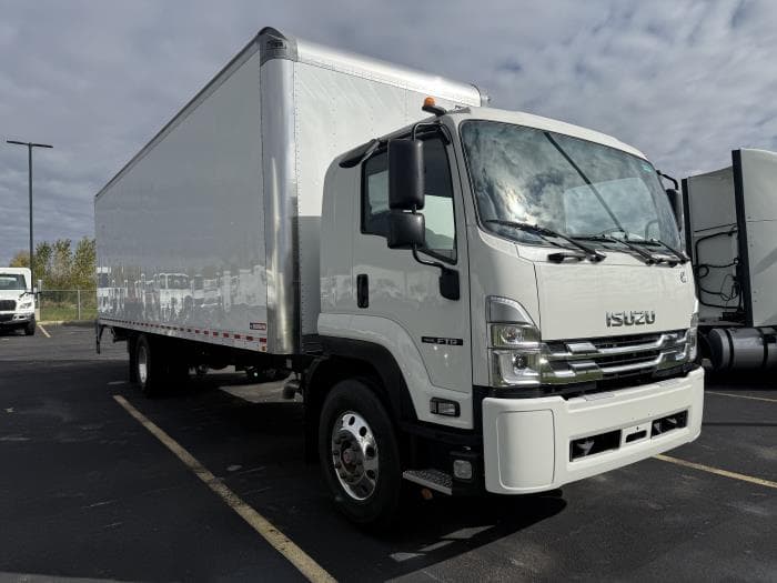 2025 Isuzu FTR in Columbus, OH, OH — photo 3