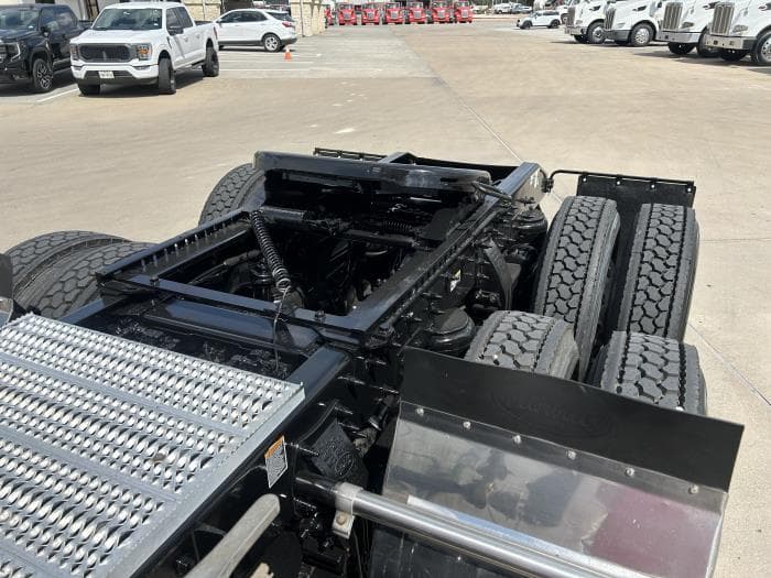 2020 Peterbilt 567 in Houston, TX — photo 15