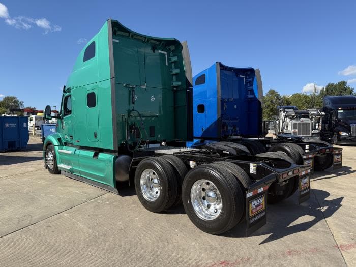2026 Peterbilt 579 in Dallas, TX — photo 7
