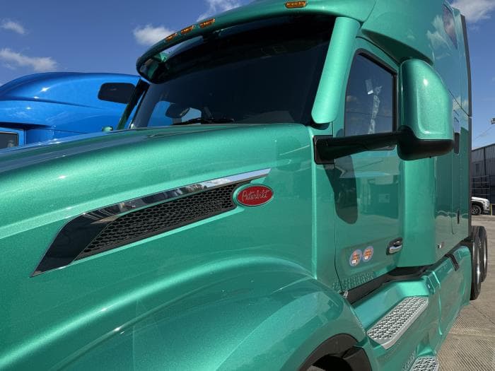 2026 Peterbilt 579 in Dallas, TX — photo 13